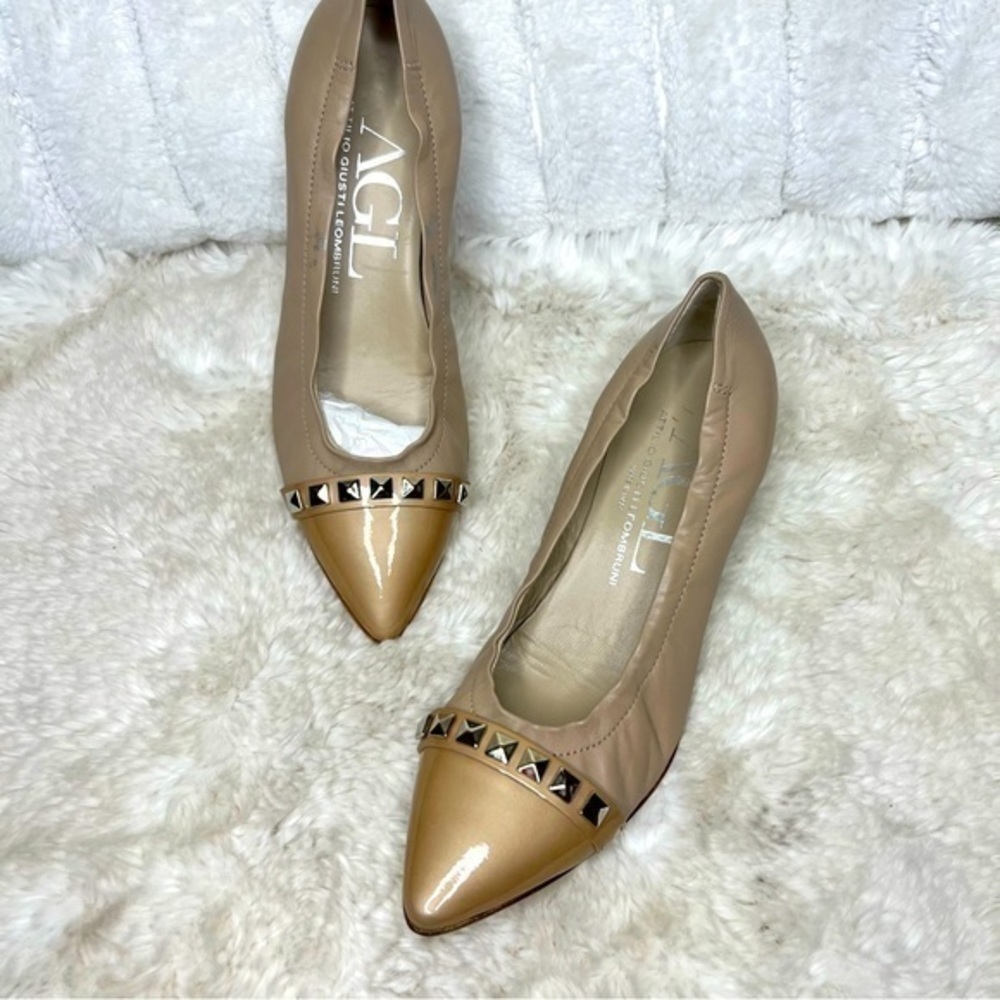 AGL ATTILIO GIUSTI LEOMBRUNI Pyramid Studded Pointy Toe heels Size 39 Tan - Picture 2 of 8